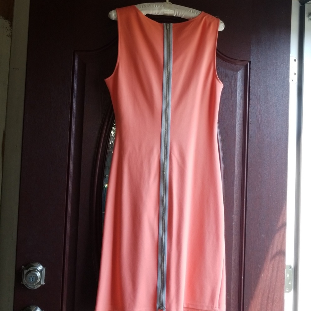 Dress - Picture 3 of 3